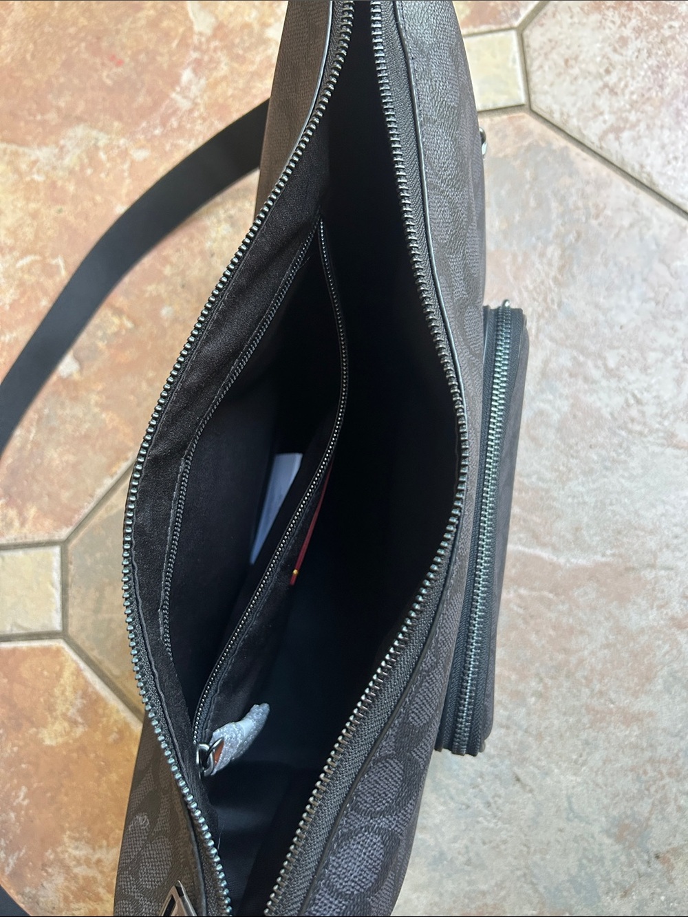 Coach | Finn Crossbody Bag - Picture 8 of 9